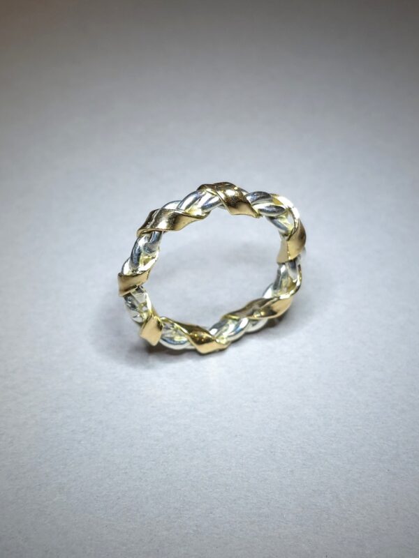 Flätad ring