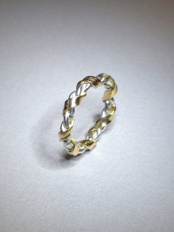 Flätad ring