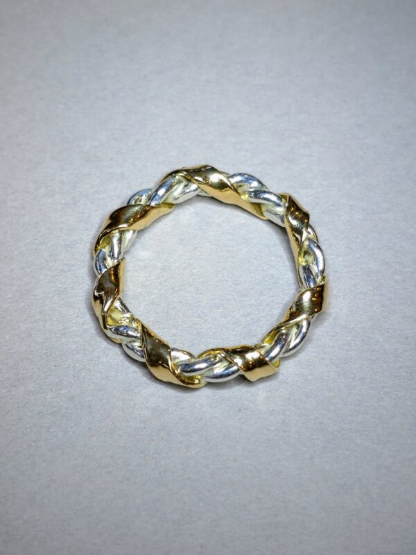 Flätad ring