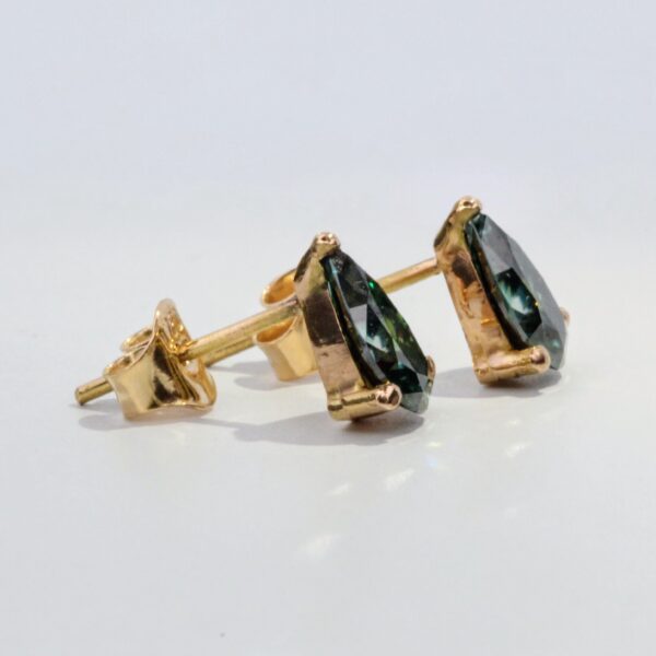 Dark Green Pear Moissanite Studs - Bild 2